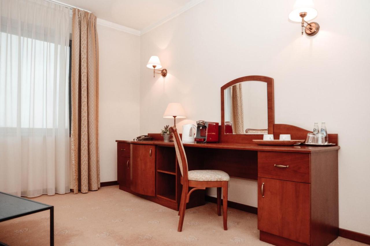 קרקוב Hotel Sympozjum & Spa מראה חיצוני תמונה