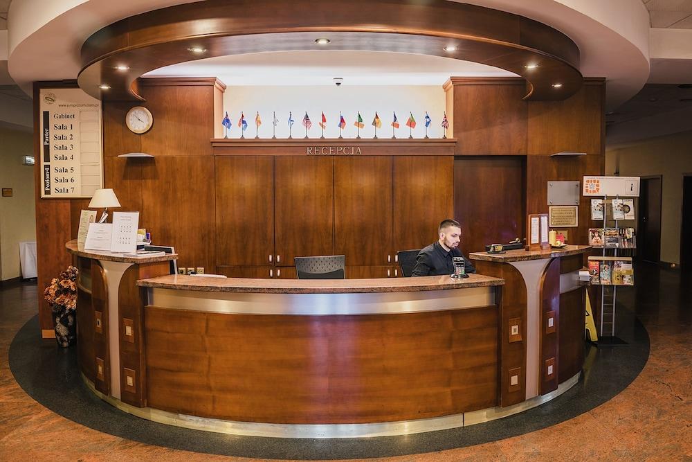 קרקוב Hotel Sympozjum & Spa מראה חיצוני תמונה