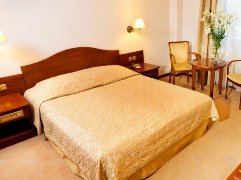קרקוב Hotel Sympozjum & Spa מראה חיצוני תמונה