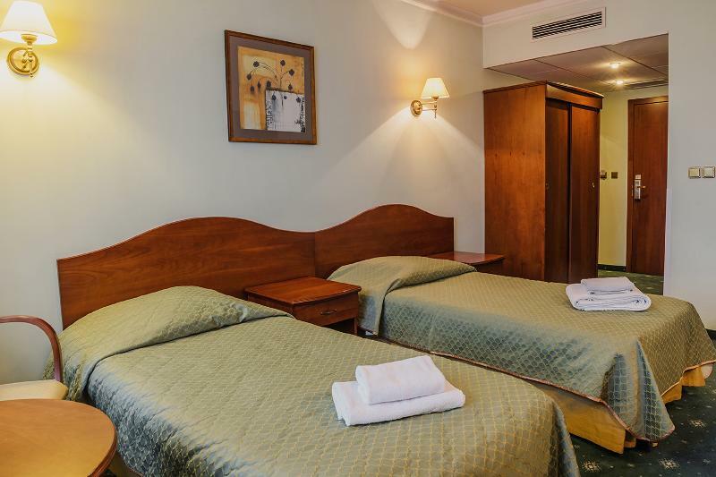 קרקוב Hotel Sympozjum & Spa מראה חיצוני תמונה